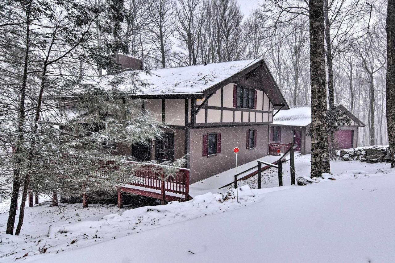 Beech Mountain Cabin Retreat With Hot Tub And Views! Bagian luar foto